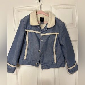 Classic Vintage Gap faux-shearling denim trucker jacket   Size kids S(5-6)